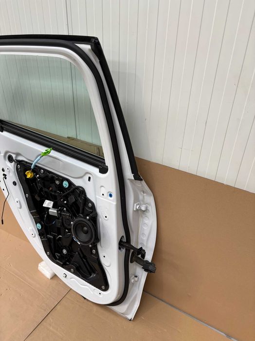 Задна Лява Врата За БМВ У06 9627091 BMW U06