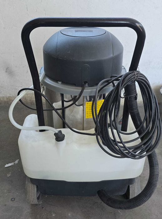 Aspirator profesional