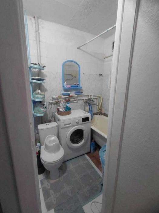 продам 2 комн. квартиру в центре города