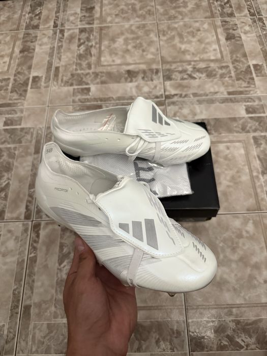 Ghete fotbal adidas predator elite SG marimea 44,5