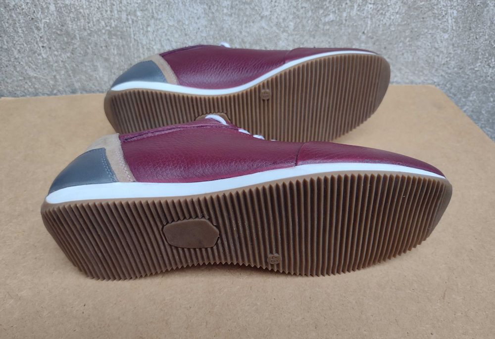 Кожени обувки TEODOR - нови, цвят бордо, 44 номер