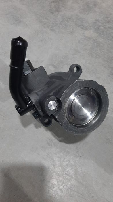 Гур насос LAND CRUISER 4.5