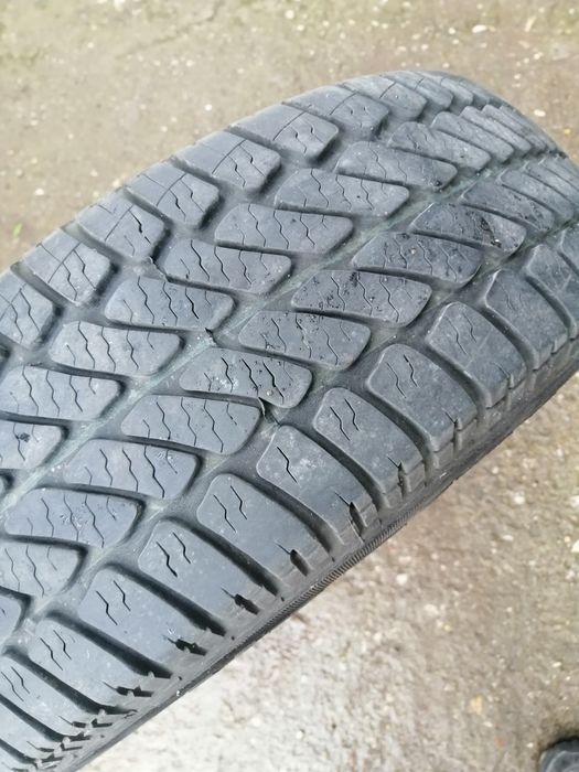 Продавам гуми с джанти различни модели
