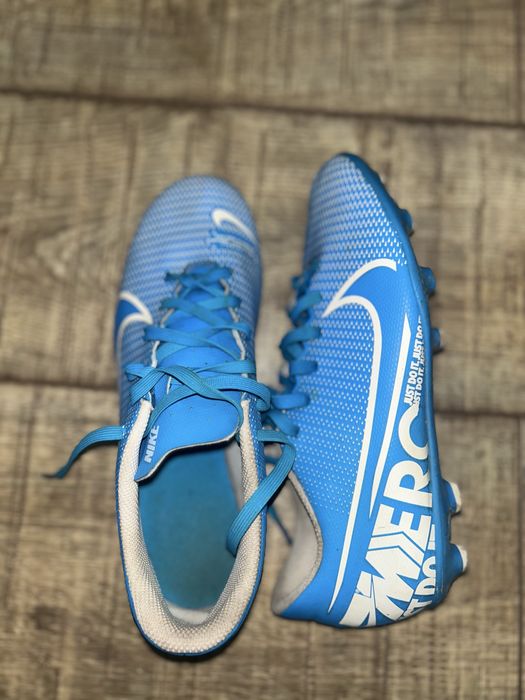 Ghete de fotabal nike