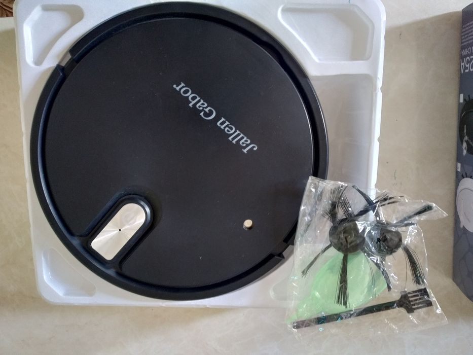 Robot pilesos vakum avtonom