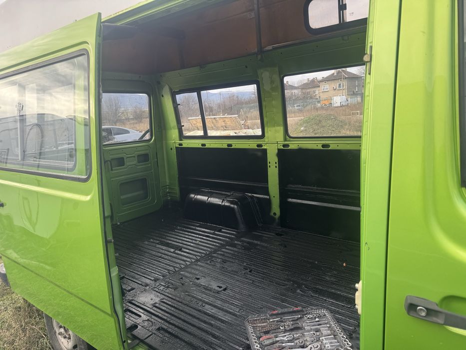 Продава се Mercedes 208 Бус кемпер