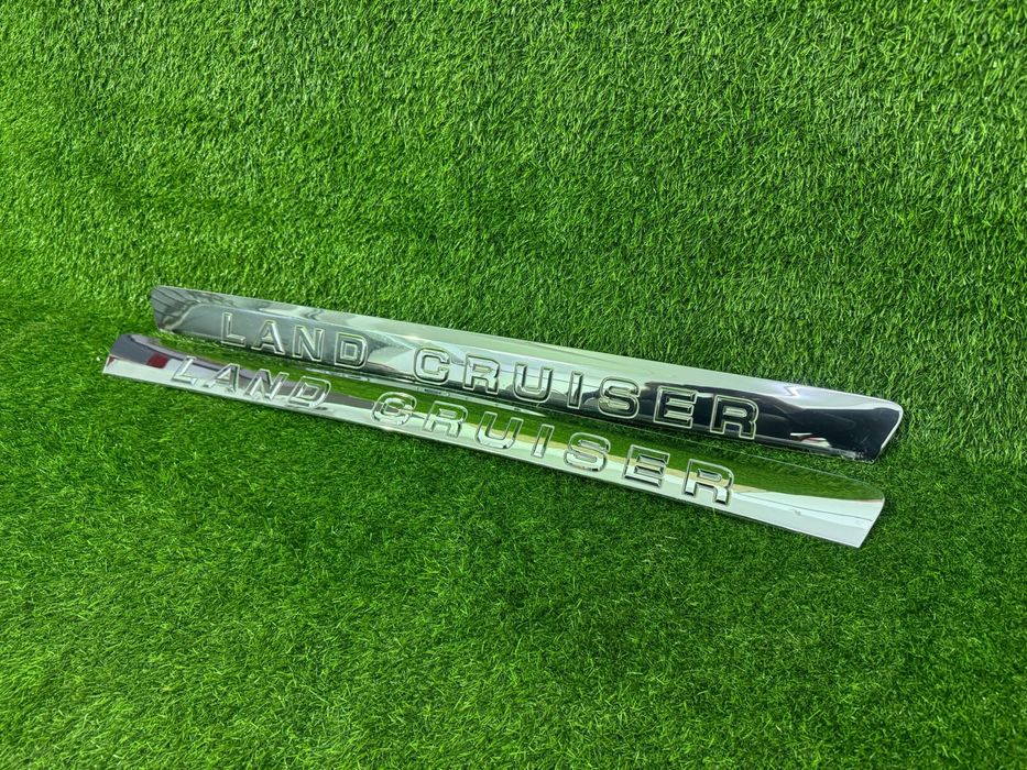 Хром накладка багажника TLC200