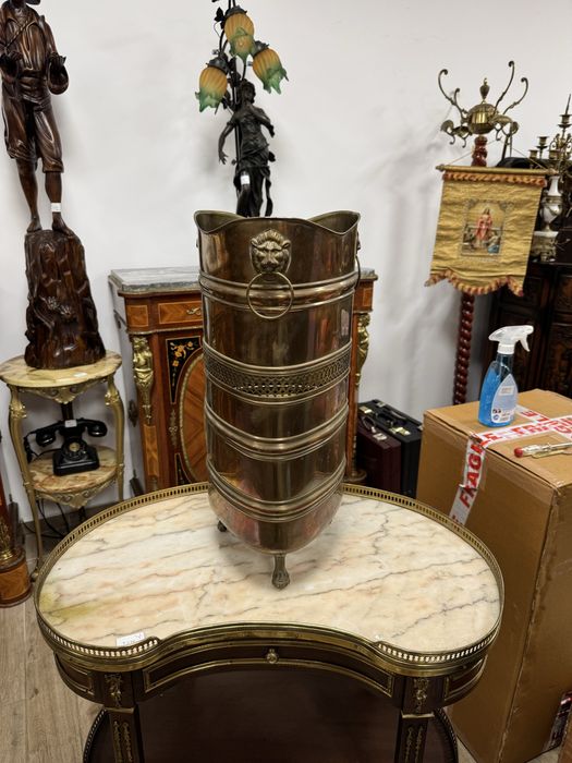 Suport pentru umbrele din alama