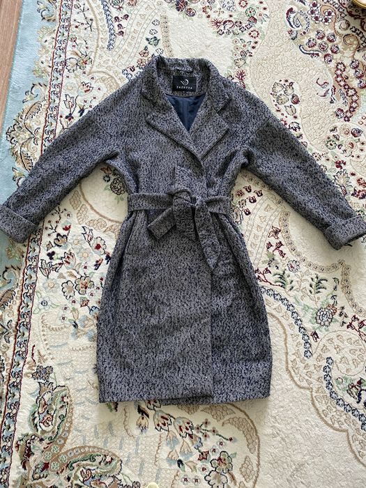 Продам пальто женский