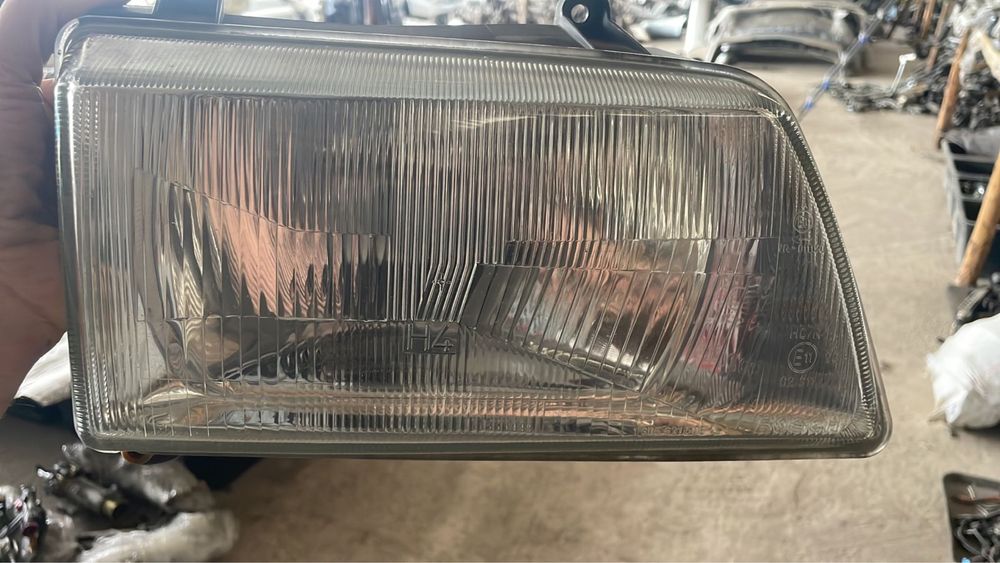 Пердние фары опель фронтера