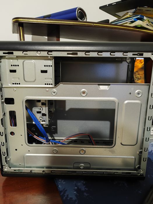 Продам комп корпус