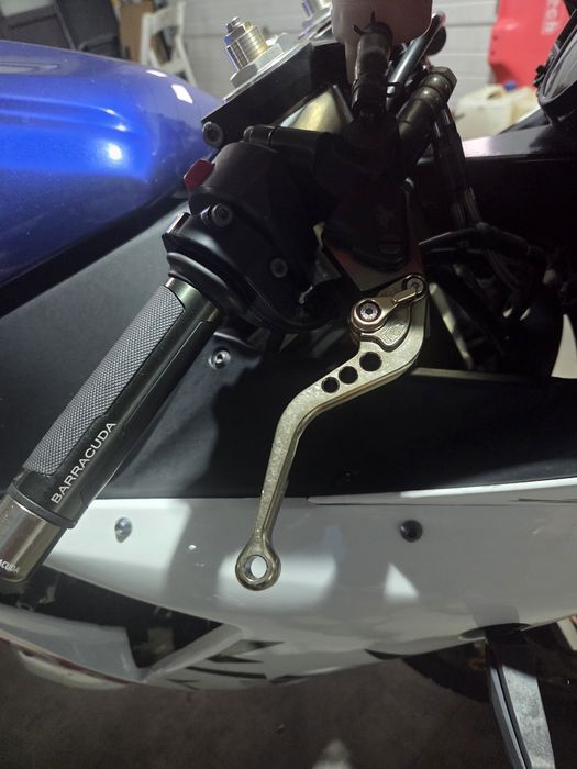 Yamaha r1 ediție limitata