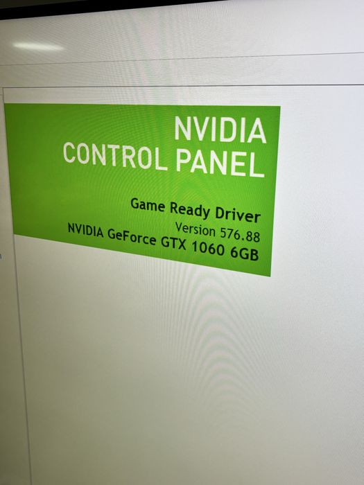 Calculator/PC Gaming• Asus Rog• i7-7700• 16gb ram• GTX 1060 de 6gb