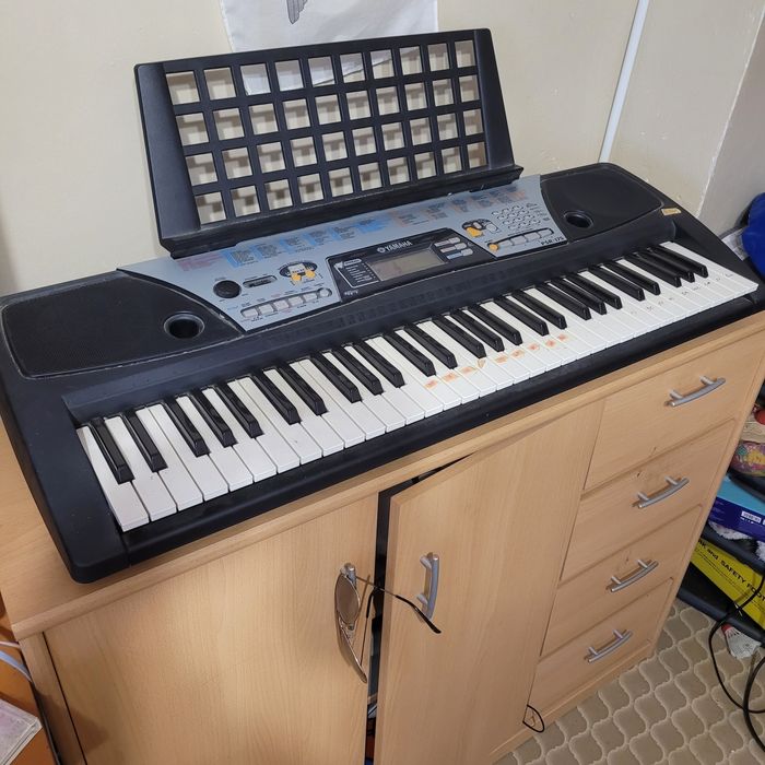 Vând orgă profesională yamaha