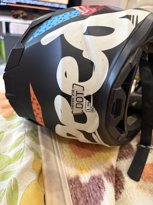 Каска бес учела размер ел