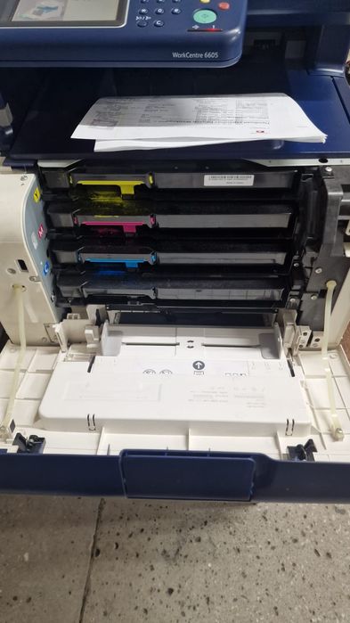 Цветной xerox 6605