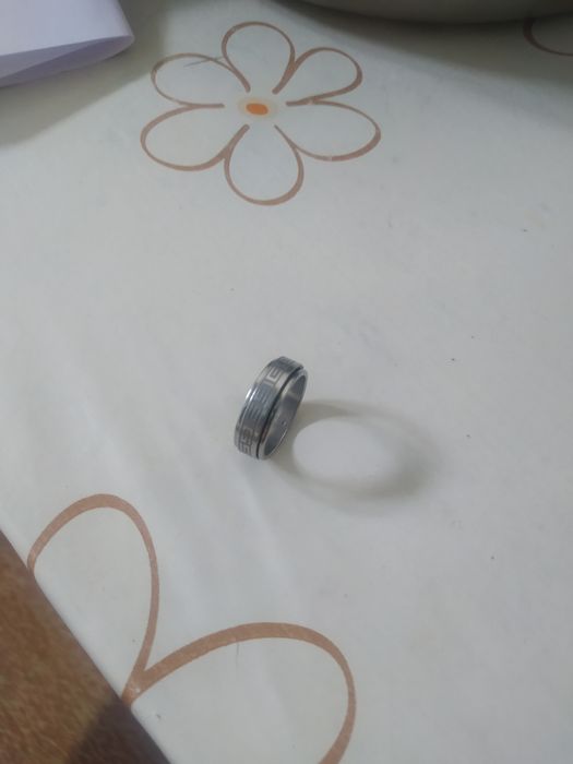 Продам кольцо Версаче серебро, вращающейся