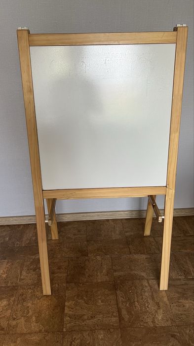 Продаю доска-мольберт Икеа