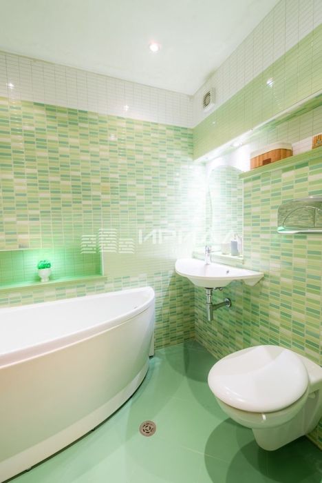 Продава се Тристаен апартамент в София, Център - 98 кв.м за 1978 €/кв.м - Снимка #9