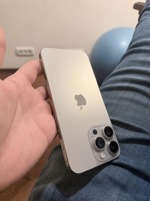 Iphone 15 pro max 512gb silver 10/10 89% baterie