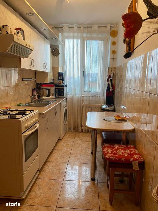 Apartament de 2 camere, decomandat, 58 mp., zona Decebal