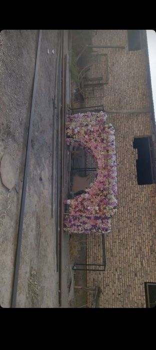 Свадебная арка с цветами