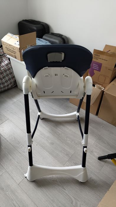 Продаю детский стульчик для кормления Skillmax