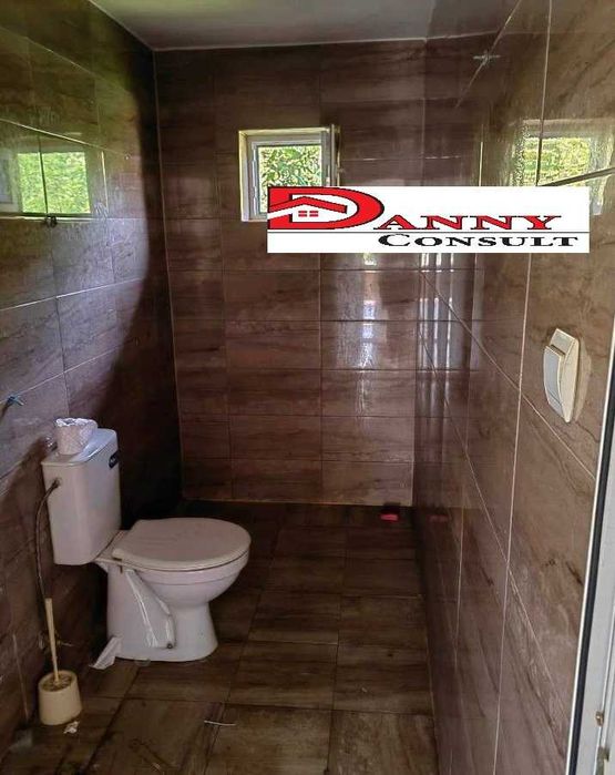 Едноетажна къща за продажба в с. Родина