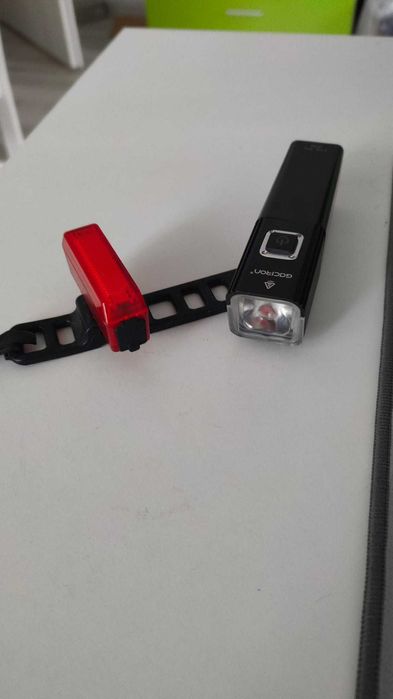 Set lumini bicicleta Gaciron W11R si Gaciron V10L-800