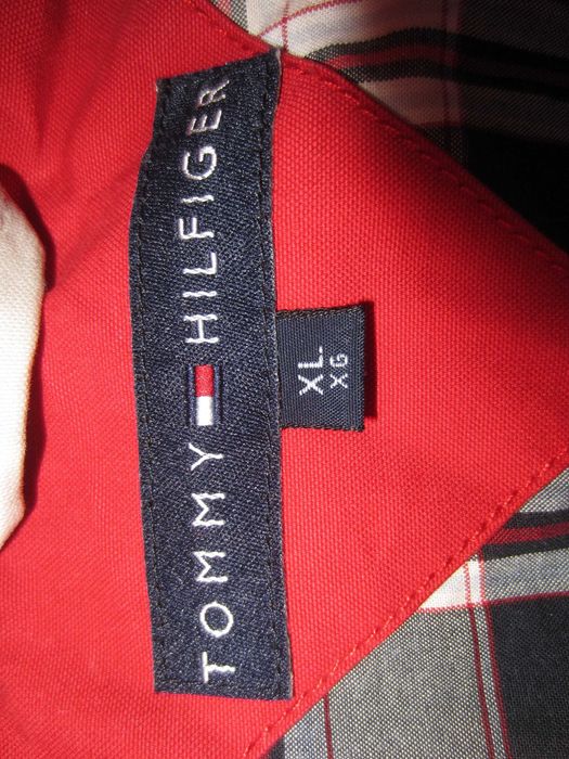 Geaca Tommy Hilfiger, masura XL , 100%Bumbac, stare f.buna