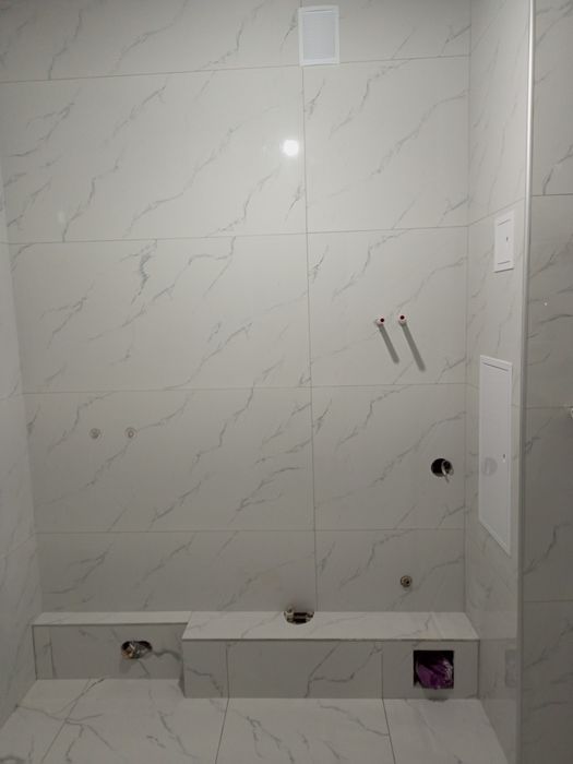 Укладка кафеля, керамики, мрамора.