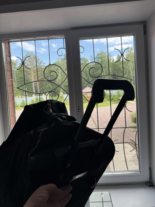 Сумка чемодан дорожная