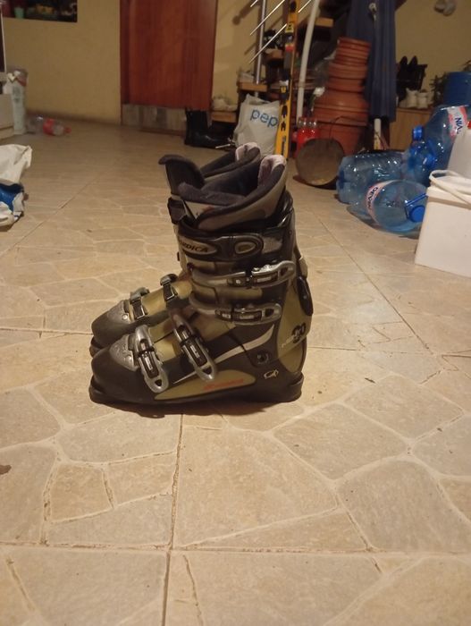 Ски и ски обувки 105 лв