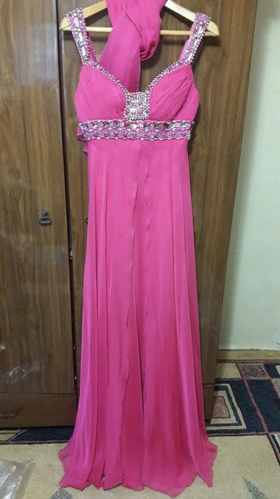 Платье вечернее новое.