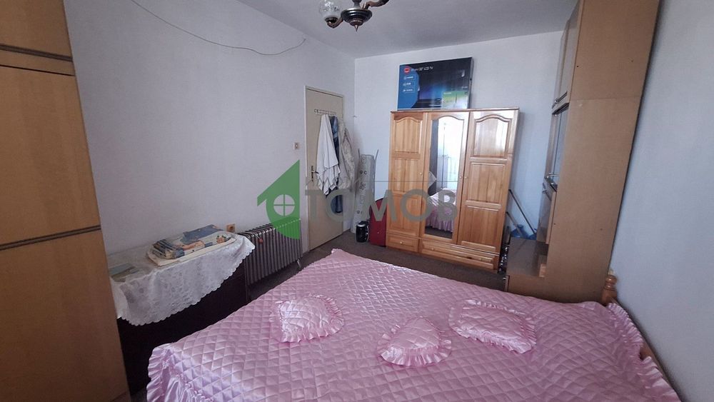 Двустаен апартамент с кухня в кв. Опълченски