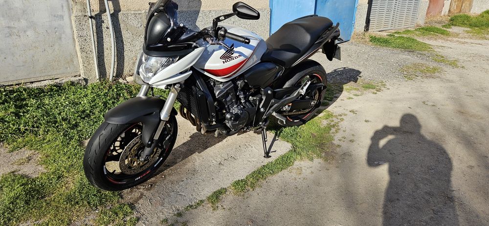 Honda hornet 2010 г.