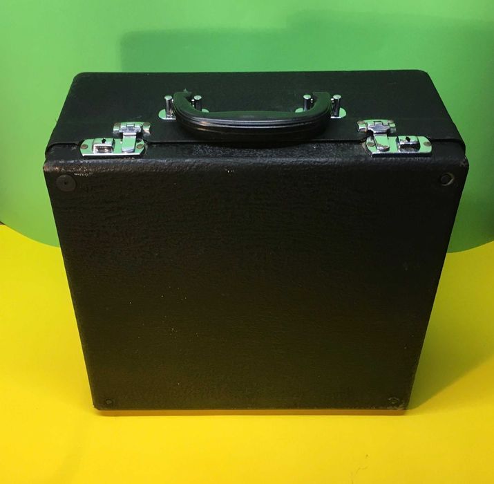 Винтидж пишеща машина Royal Portable Модел O 1934 г. Работеща !