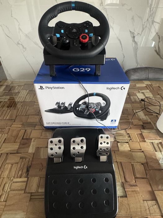 Vand volan PlayStation Logitech