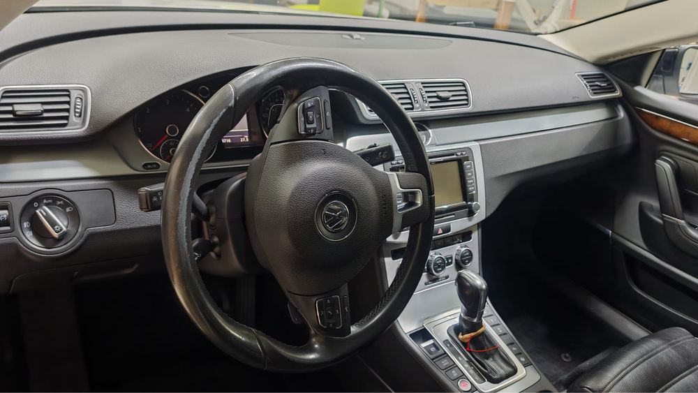 De vanzare PASSAT CC ceva deosebit!!!