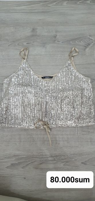 Срочно Продаётся кофты и топы