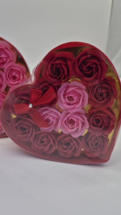 Cutie cu flori de săpun