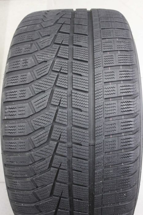 285/30-22 Hankook зимна гума