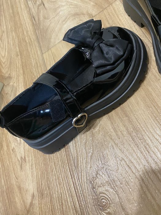 продам женские туфли