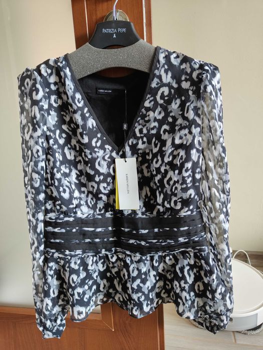 Нова блуза Karen Millen