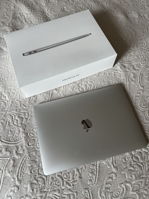 MacBook Air, 13, 2020г, 256гб