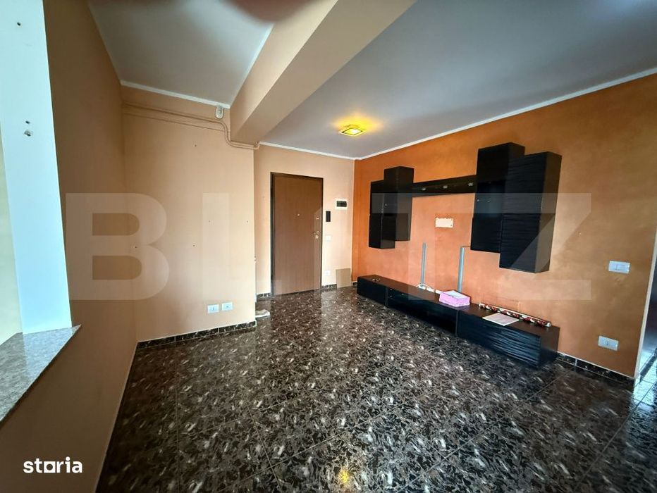 Apartament 3 camere, bloc nou, etaj 2, Obcini — fotografia 1