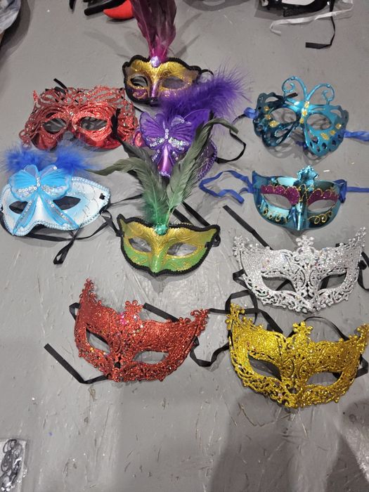 Продаю маски на Хэллоуин