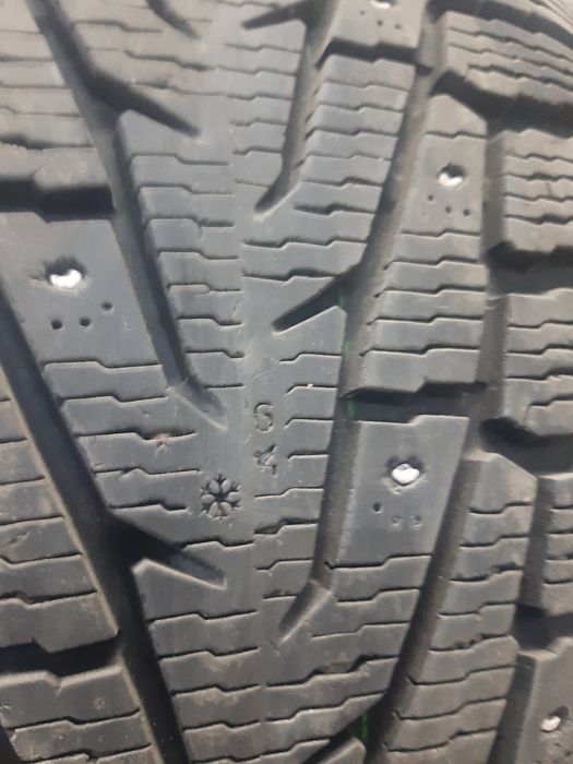 Продам покрышки 18