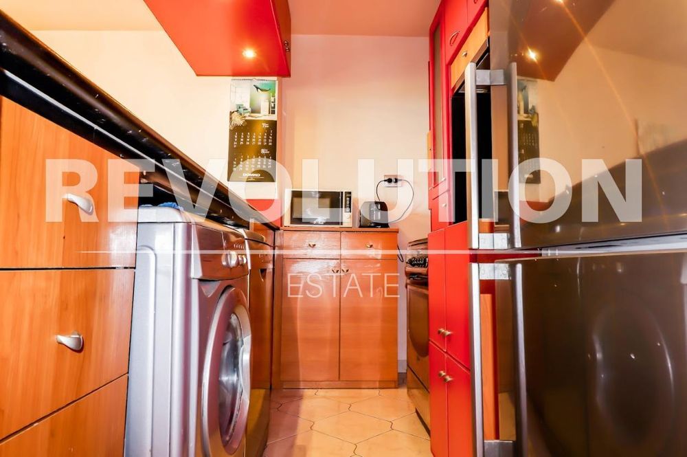 Дава се под наем Четиристаен апартамент в Варна, Чайка - 130 кв.м за 700 € - Снимка #2