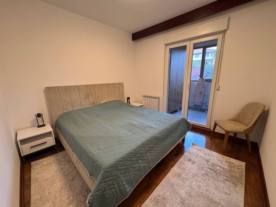 Дава се под наем Тристаен апартамент в София, Лозенец - 100 кв.м за 663 € - Снимка #3